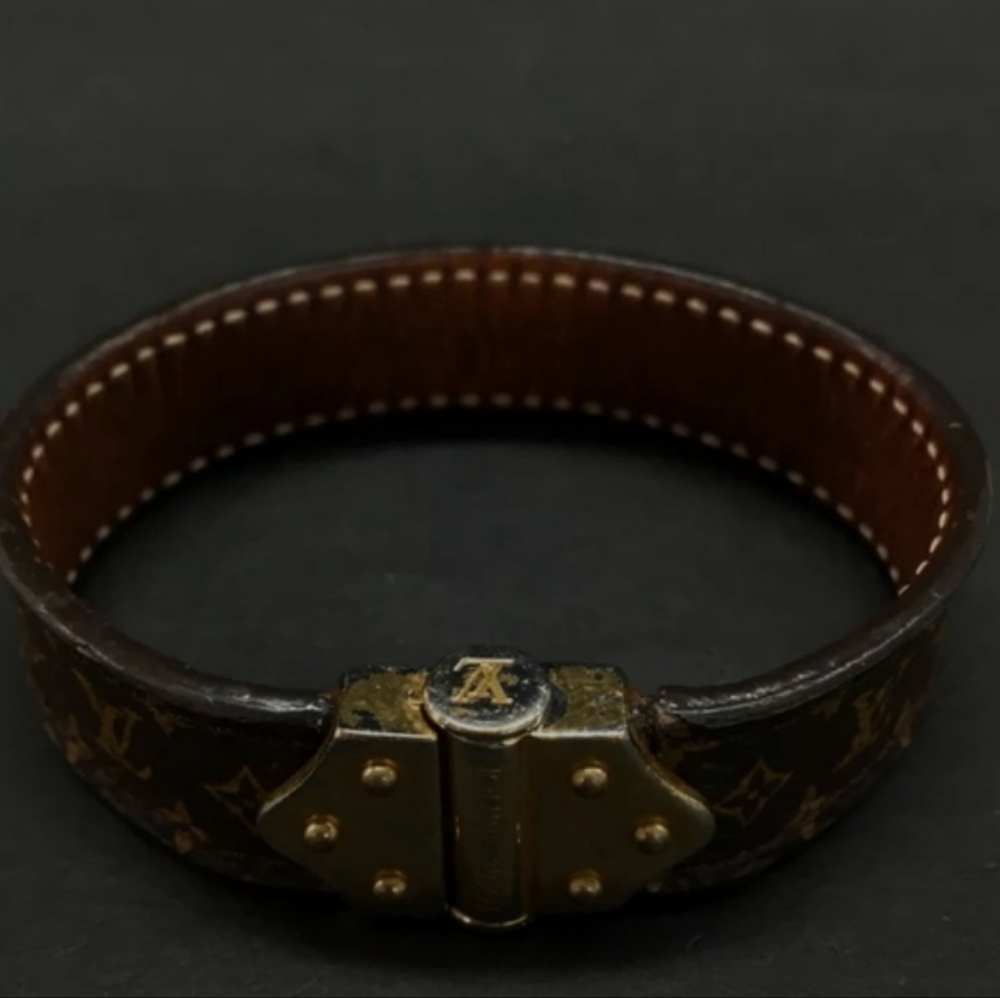 Louis Vuitton Monogram Brasserie Spirit Bangle Bracelet